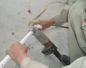 卫滨漏水维修电话